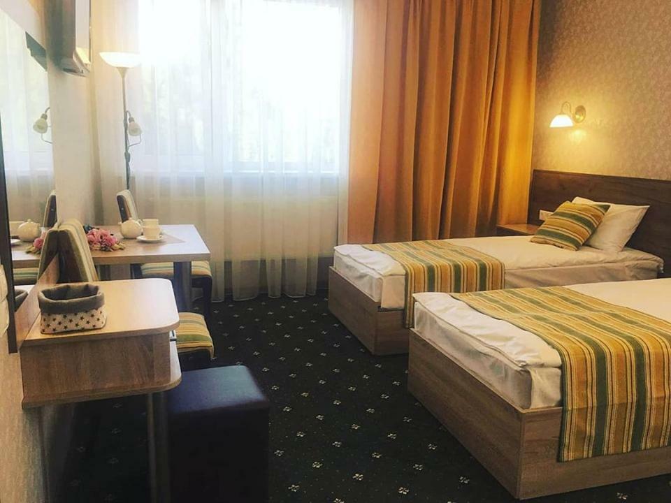 Rioro Hotell Myrhorod Eksteriør bilde