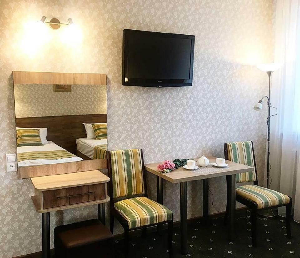 Rioro Hotell Myrhorod Eksteriør bilde