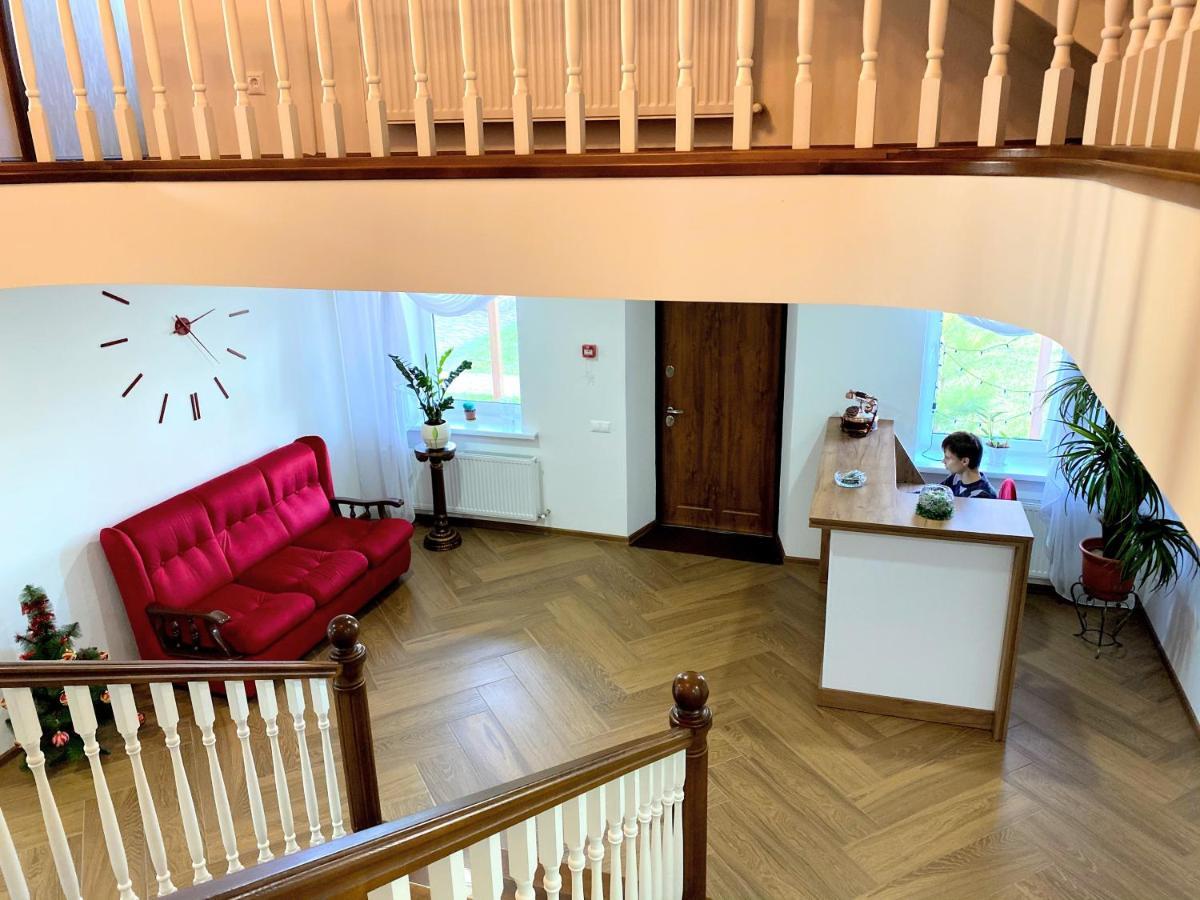 Rioro Hotell Myrhorod Eksteriør bilde